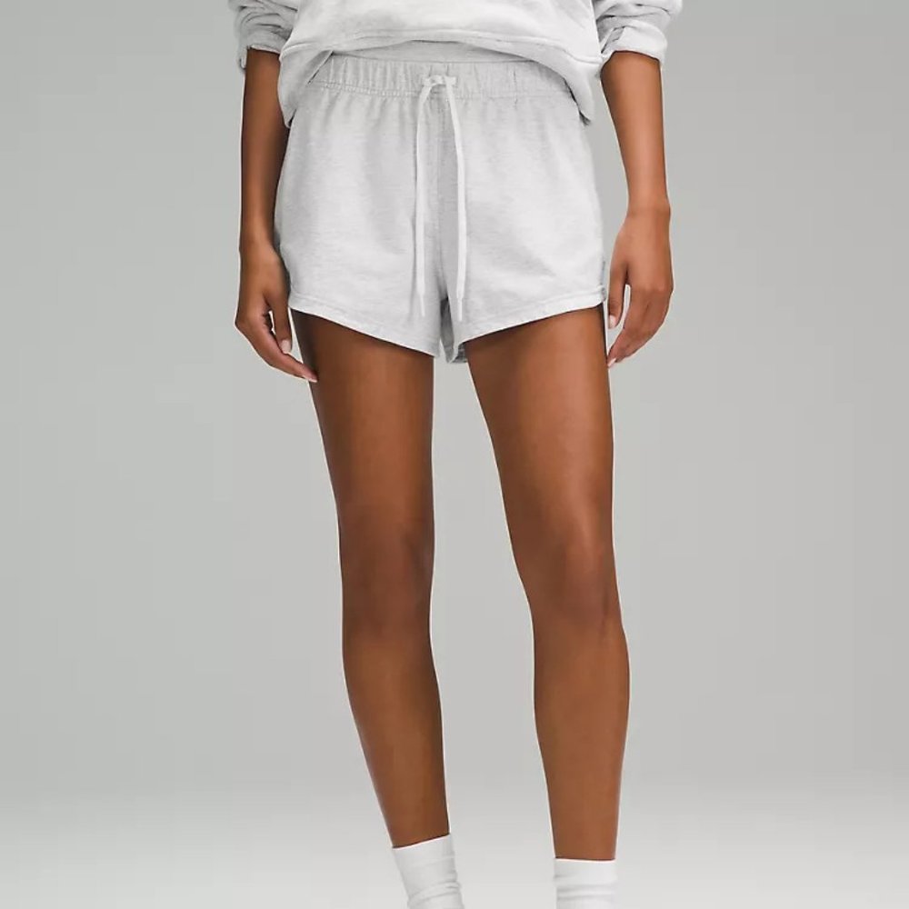 Lululemon Inner Glow High-Rise Short 3", Size 12,Heathered Core Ultra Light Grey
